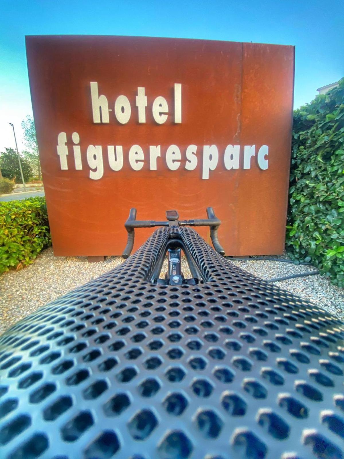 Hotel & Restaurant Figueres Parc Los Hostalets de Llers Kültér fotó