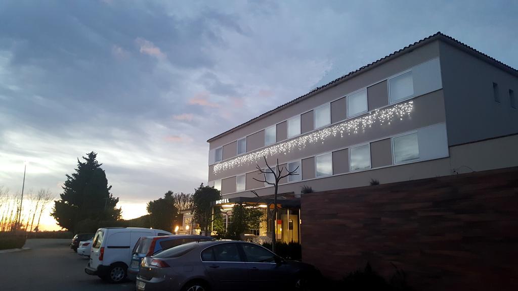 Hotel & Restaurant Figueres Parc Los Hostalets de Llers Kültér fotó